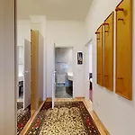Sirene 07 Apartment